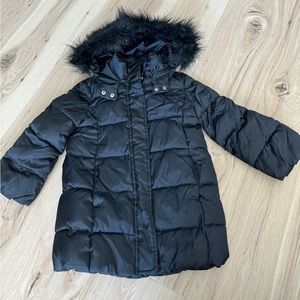 Gap Kids little girls puffer jacket with hood size XS